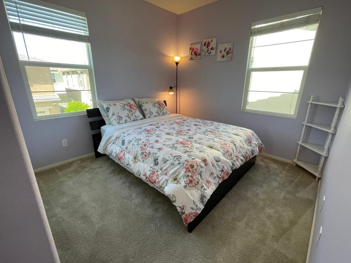 Spacious And Modern Home Near Temecula Wineries Murrieta Bagian luar foto