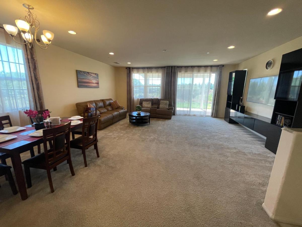 Spacious And Modern Home Near Temecula Wineries Murrieta Bagian luar foto